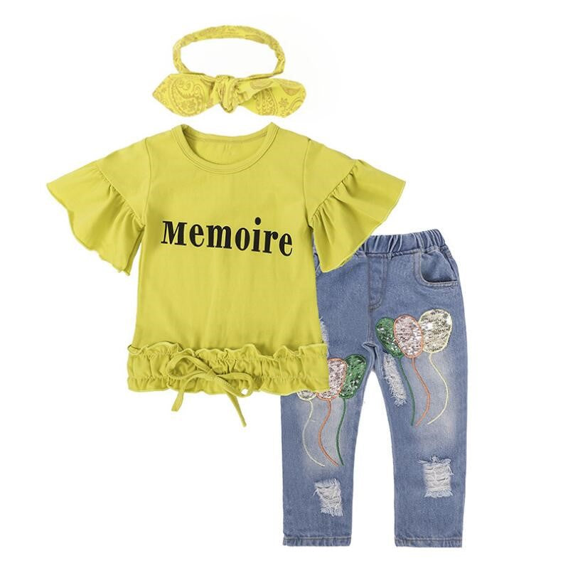 Gelbes Baumwoll-Brief-T-Shirt und Jeans-Anzug für Mädchen