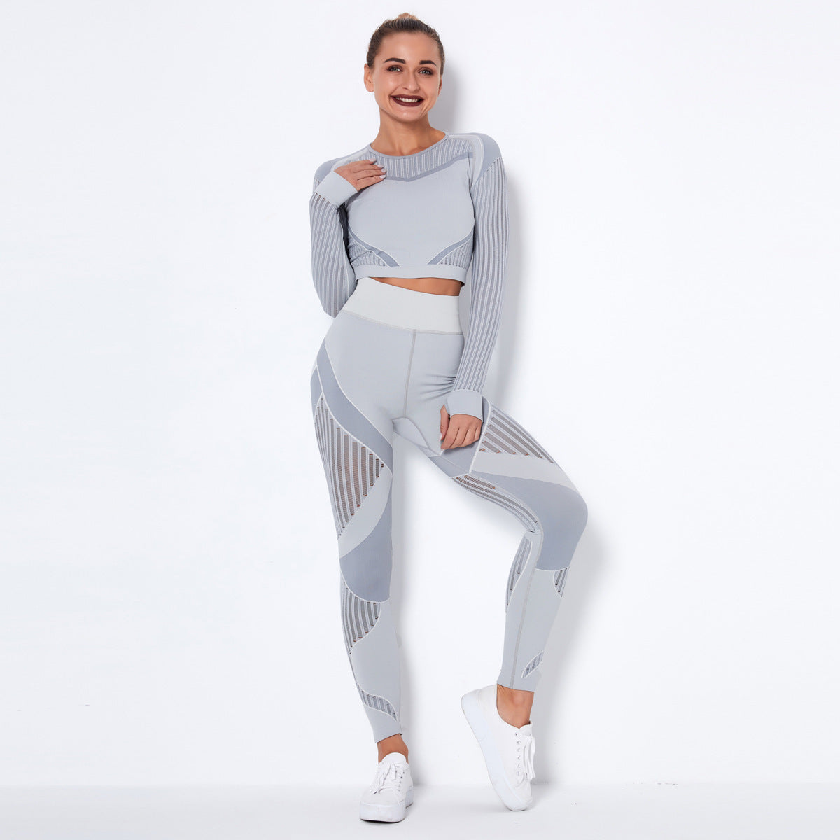 Nahtloser Yoga-Anzug mit langen Ärmeln