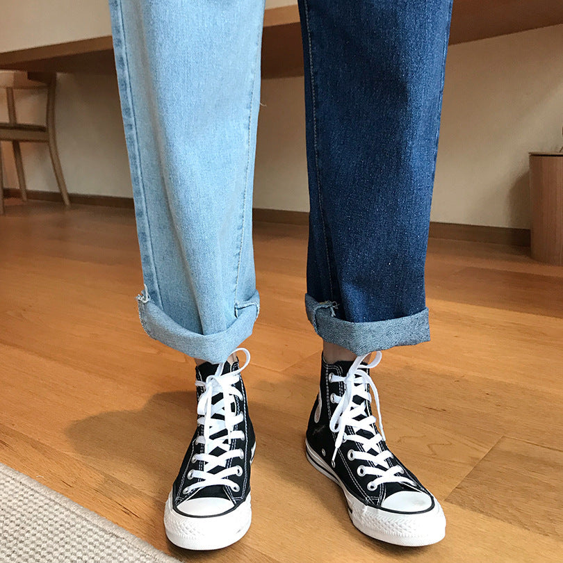 Frühlingsjeans Zweifarbige Kontrastnähte