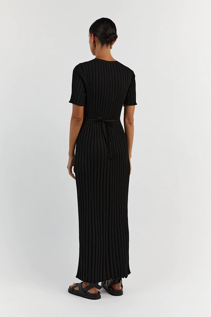 Rundhals-Strickkleid mit schmaler Taille und Streifenmuster