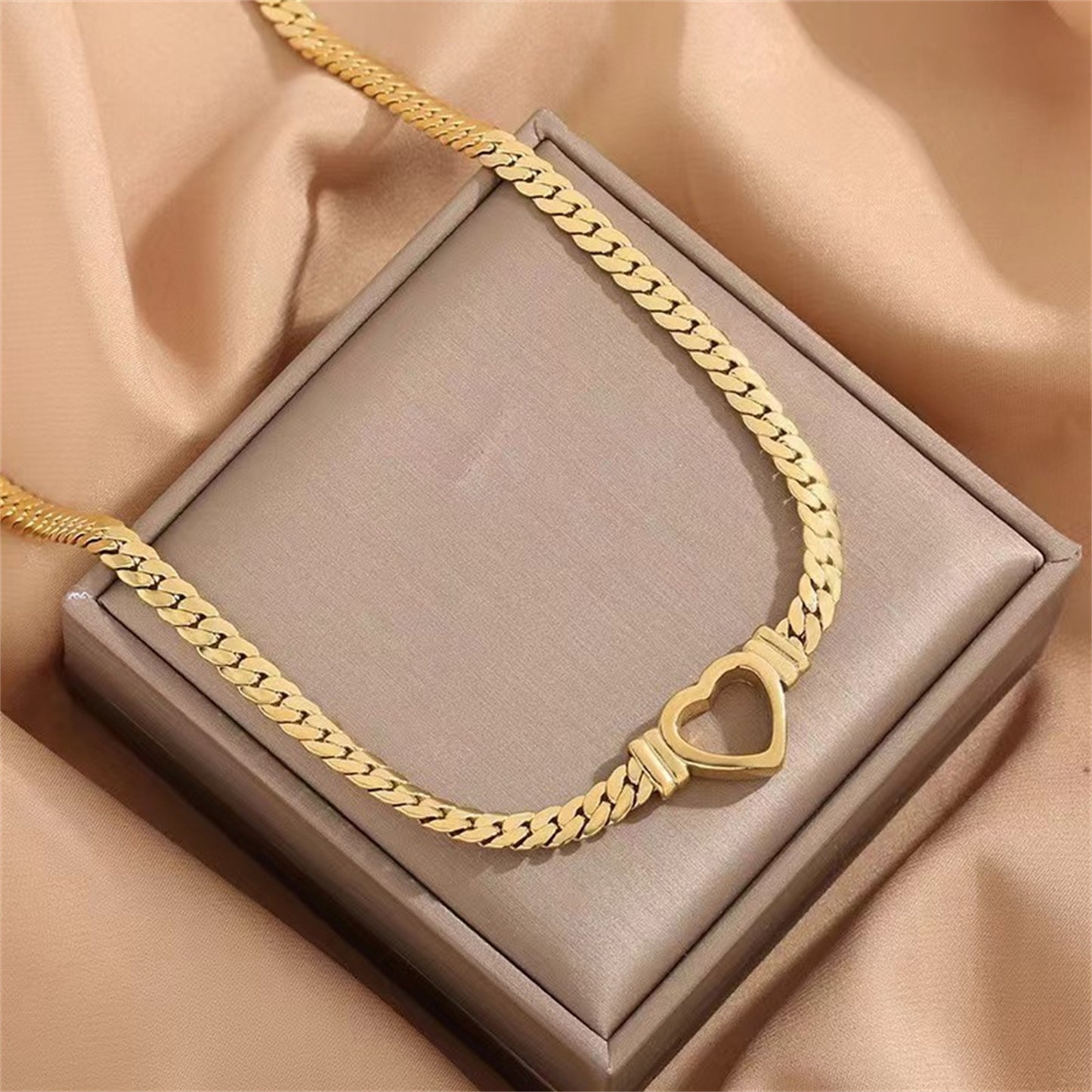 Personalisierte Liebes-Kette Halskette & Armband für Frauen