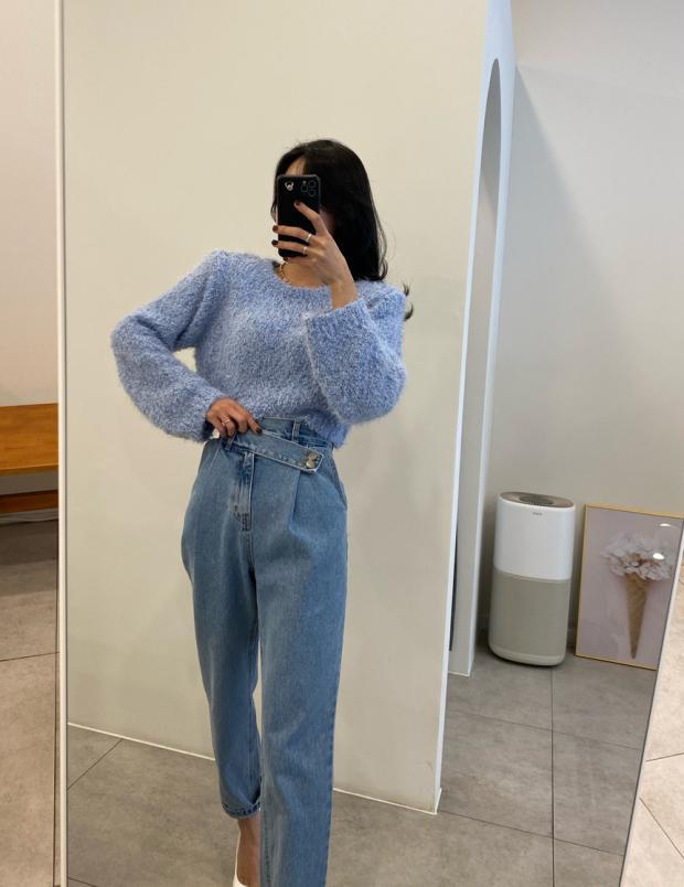 Retro Jeans mit hoher Taille und unregelmäßiger Schnalle
