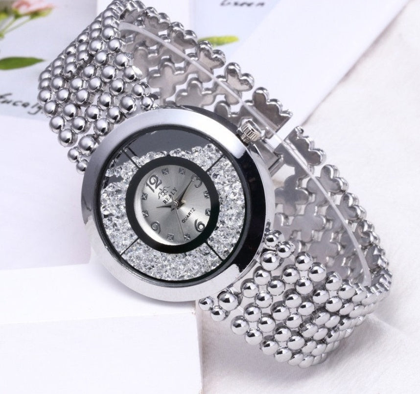 Elegante Damen-Armbanduhr mit Strass