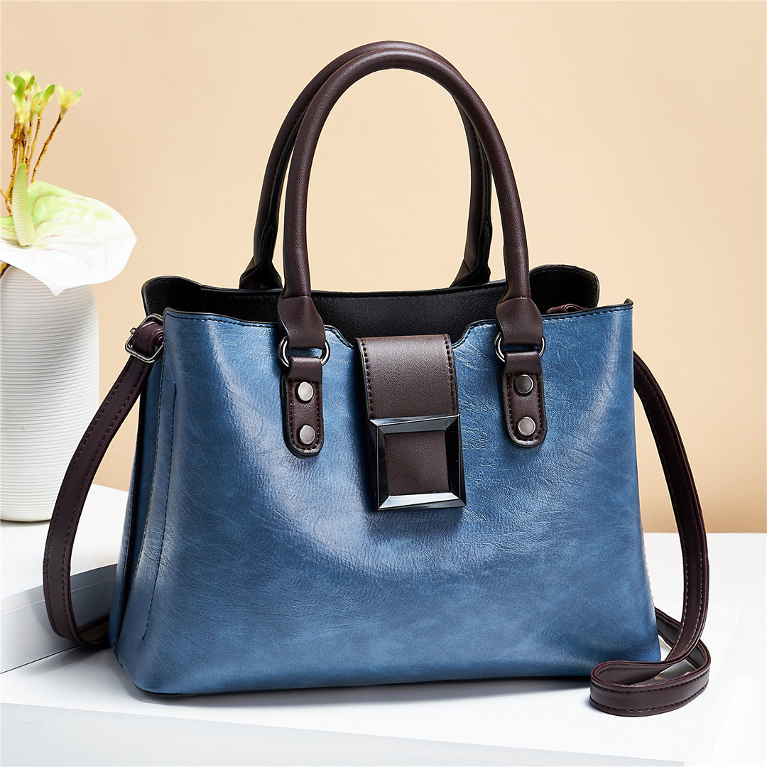 Damen Schultertasche mit großer Schnalle