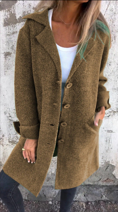 Einreihige Strickjacke im mittellangen Mantelstil