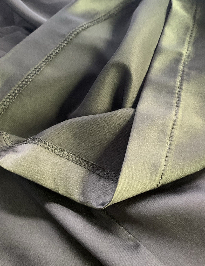 Modisches Damenkleid mit Rundhalsausschnitt und langen Ärmeln