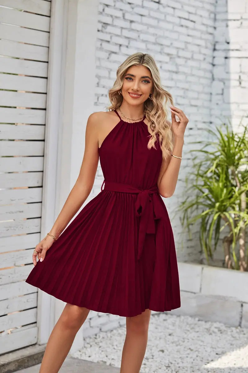 Schulterfreie Halterkleider für Damen: Eleganter Sommerstrand-Sommerkleid mit solidem Plissee-Rock"