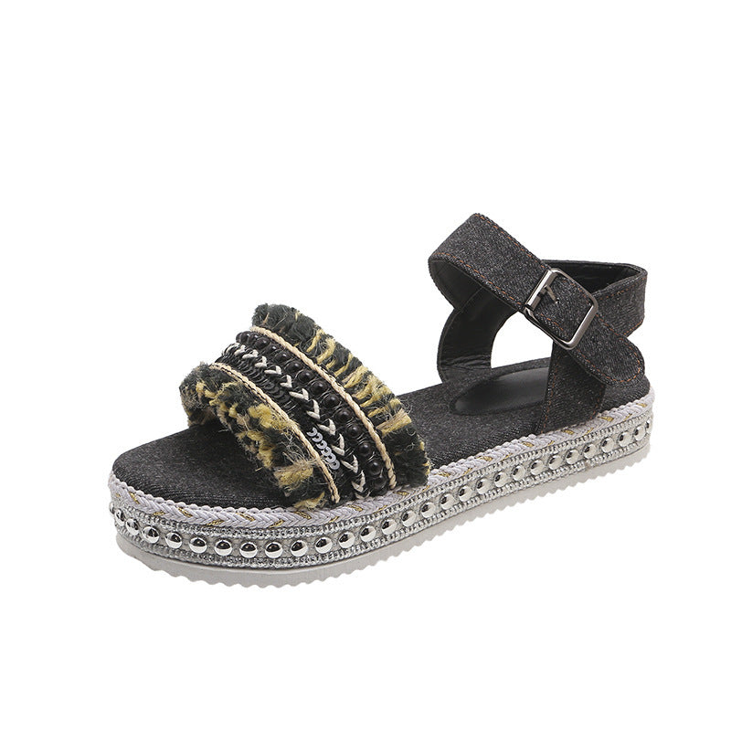 Ethno-Denim-Sandalen - Quasten, dicke Sohlen