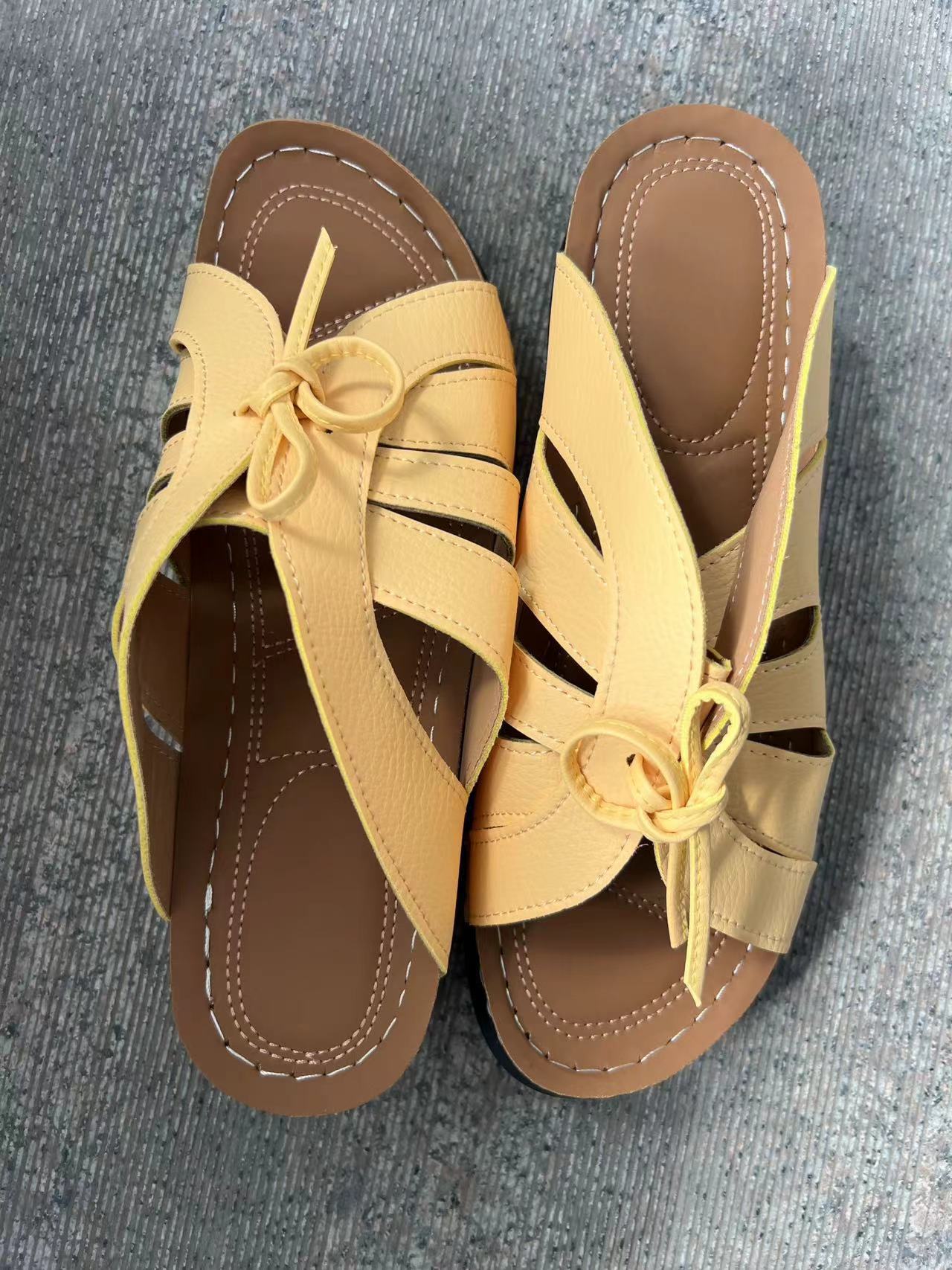 Römische Keilsandalen für Frauen