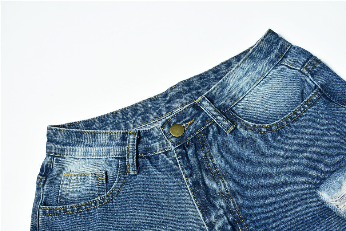 Zerrissene Jeans für Frauen mit Persönlichkeit
