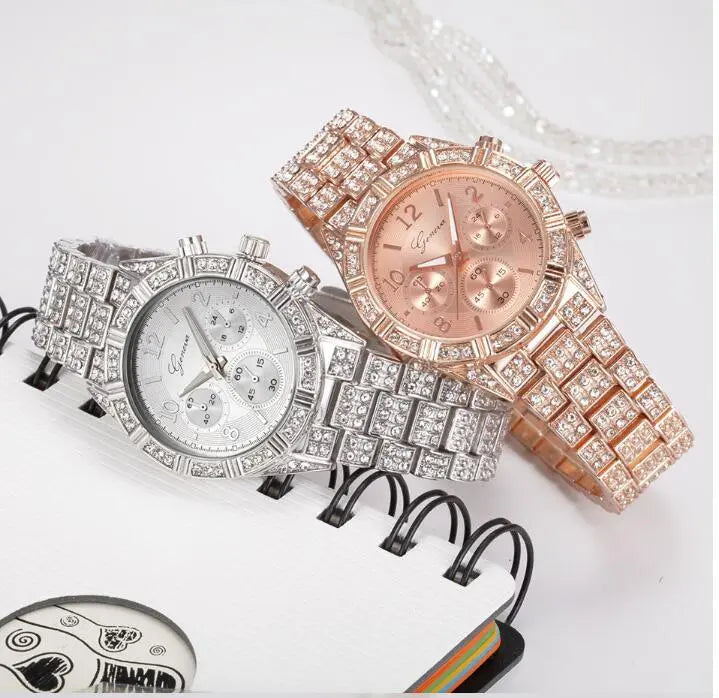 Damen Quarz Armbanduhr aus Edelstahl mit Kristallen - Stilvolle Luxusuhr