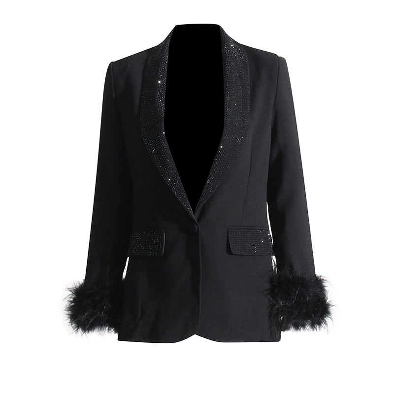 Eleganter Damenanzug aus feinem Polyester
