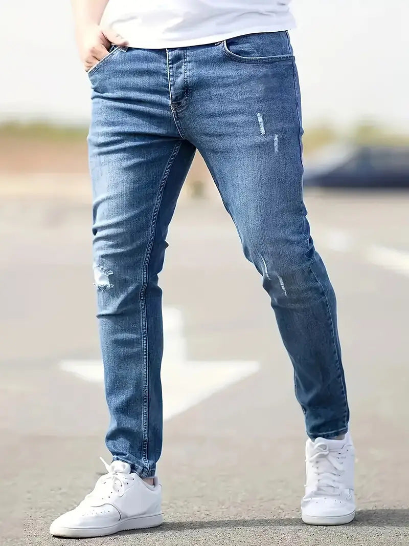 Klassische Westernjeans mit Skinny-Stil