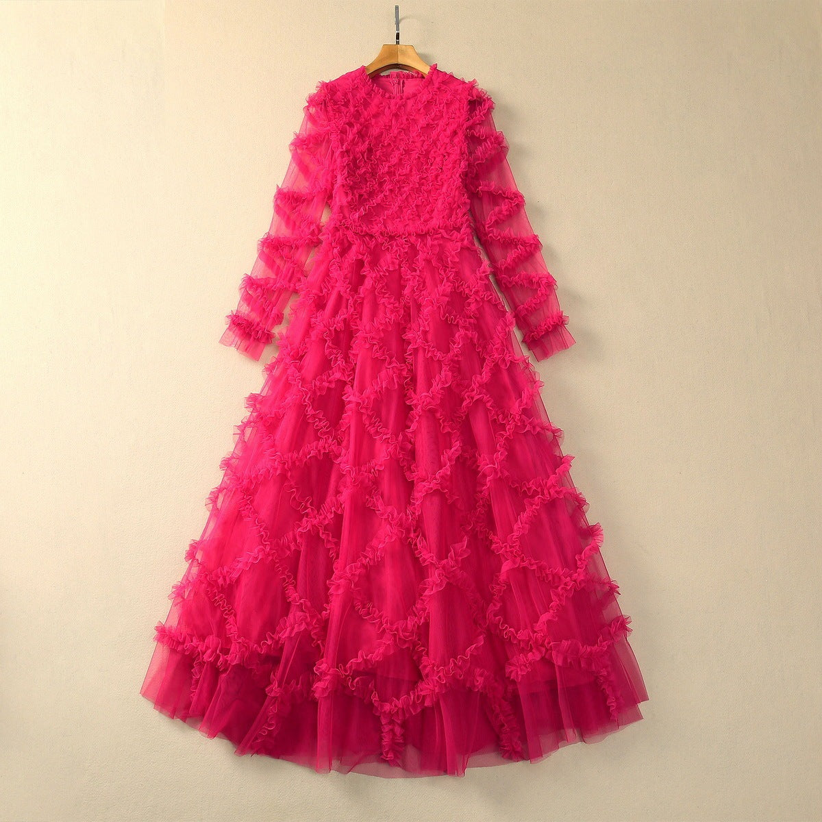 Elegantes Swing-Ballkleid mit Rhombus-Muster und Pilz-Details