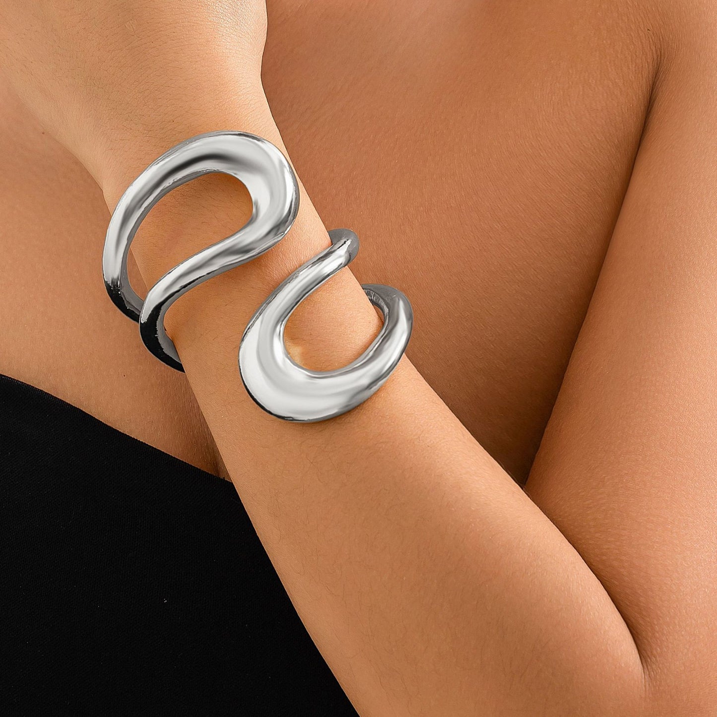Auffälliges Glänzendes Ring Retro Hohlarmband