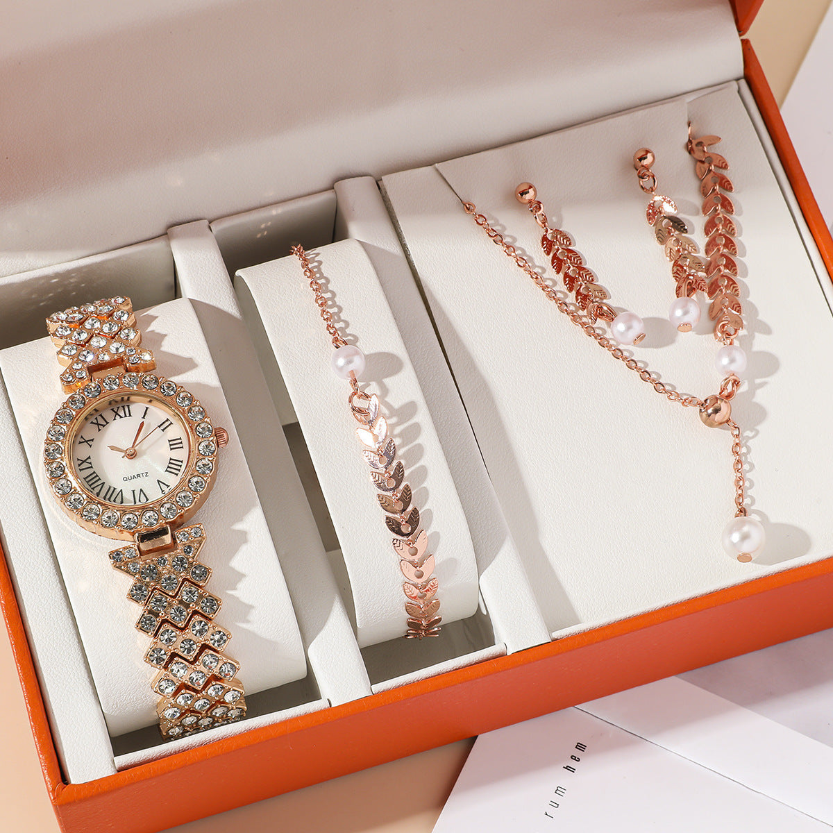 Elegantes Schmuck-Set mit Uhr und Accessoires für Damen