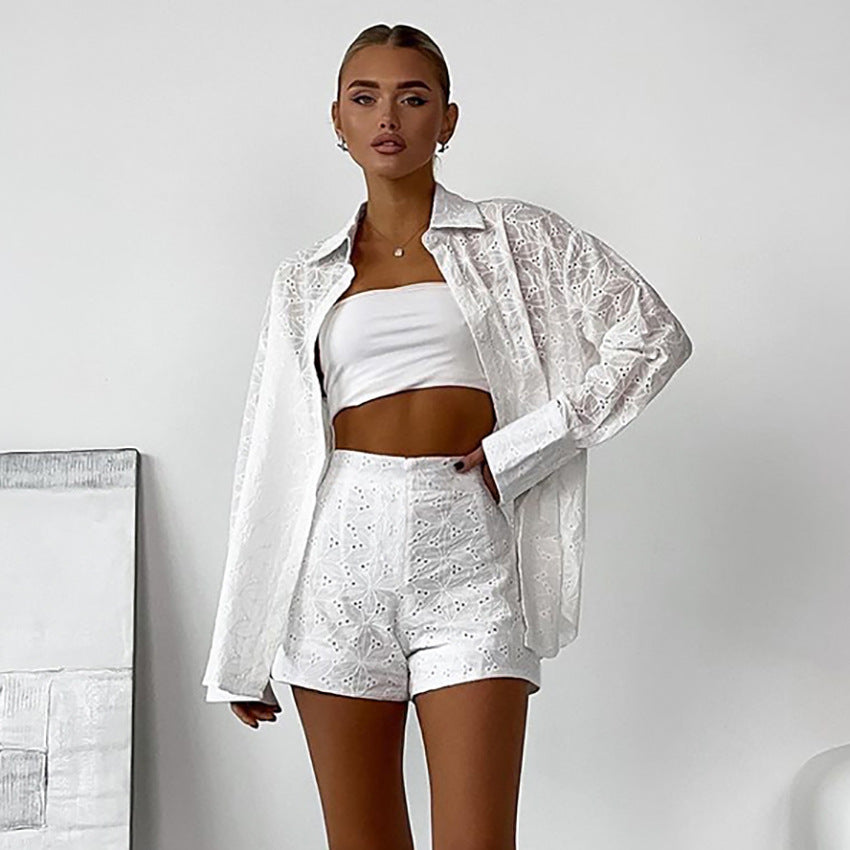 Damen Shorts und Langarm-Shirt Set in Weiß