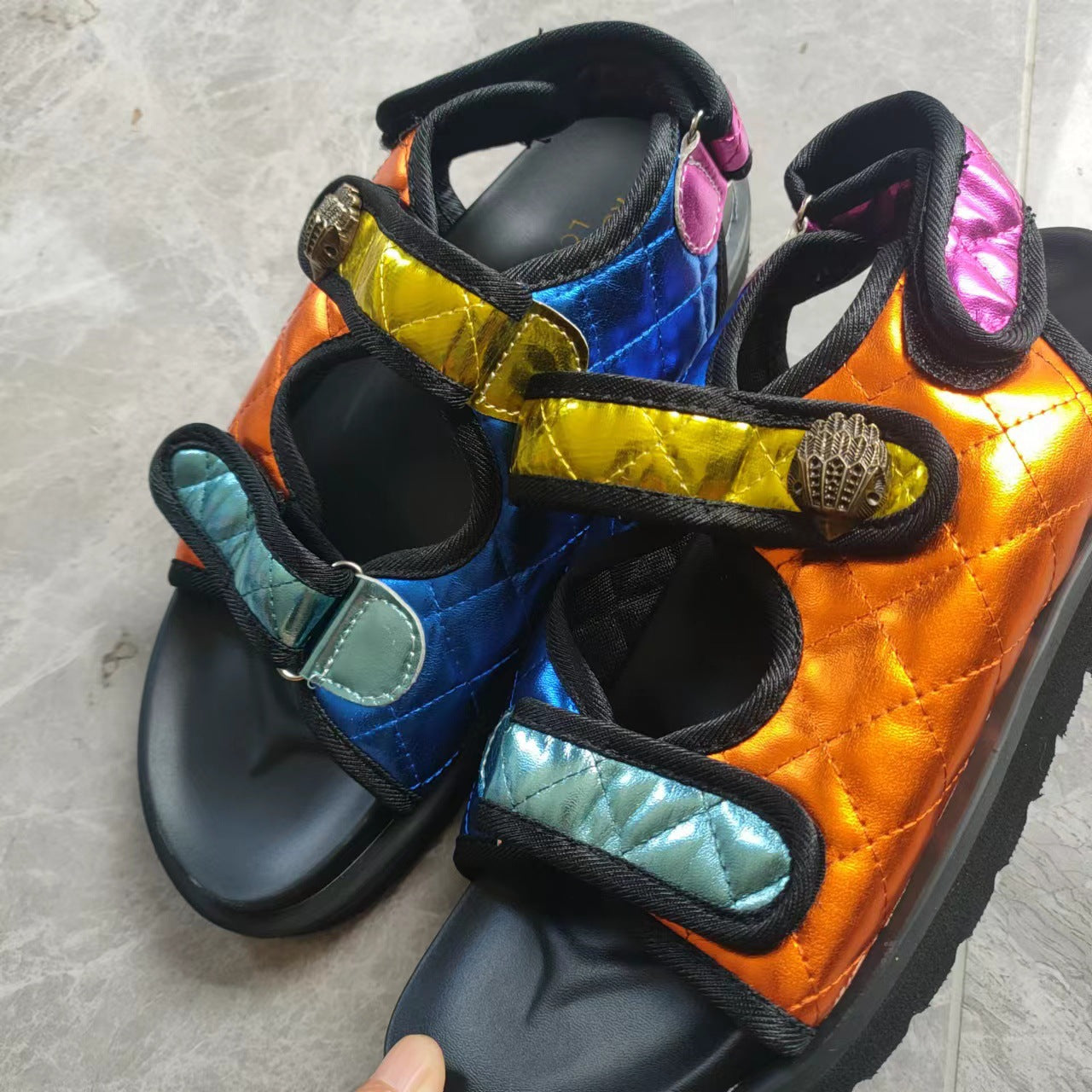 Damen Sandalen Klassischer karierte Velcro-Stil