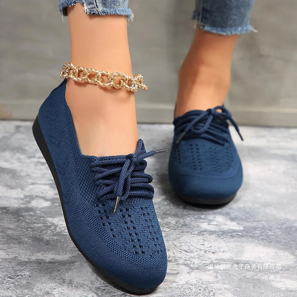 Luftig-leichte Schnürschuhe - Modische Flats für Damen