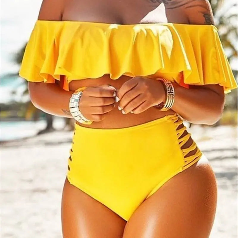 Neuer Split-Badeanzug mit Schulterfreiheit und gerüschtem Strand-Bikini