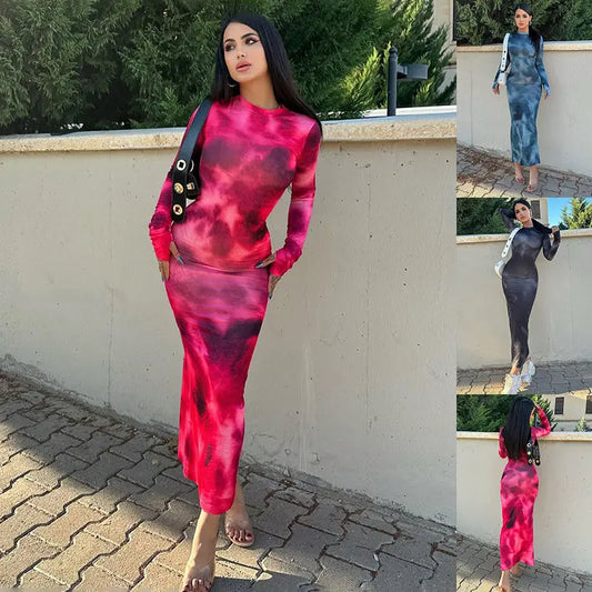 Modisches Tie-Dye Langarmkleid: Schlank geschnittenes, hüftbetontes Kleid für Damen