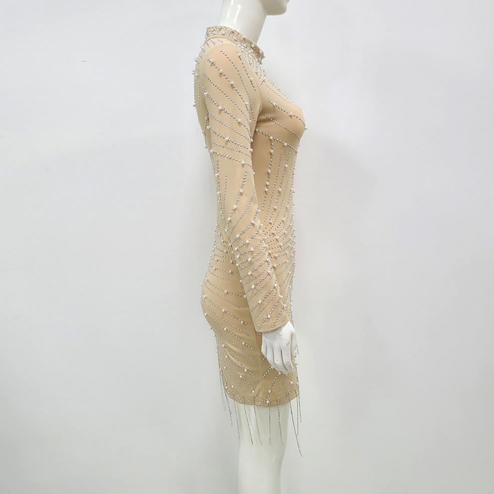 Kurzes Stretch-Kleid mit Glamour