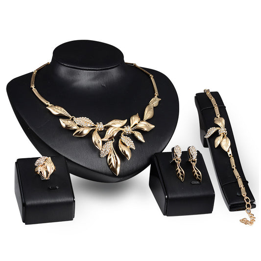 Neues Vier-teiliges Brautschmuck-Set für die Hochzeit