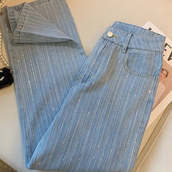 Hellblaue Damenjeans mit hoher Taille