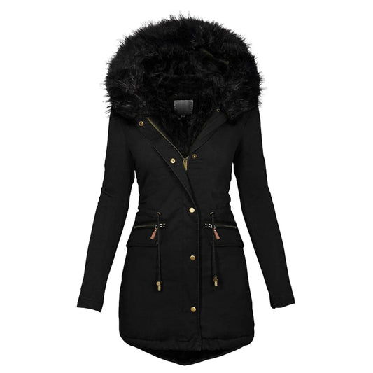 Winterjacke mit Fell an der Kapuze