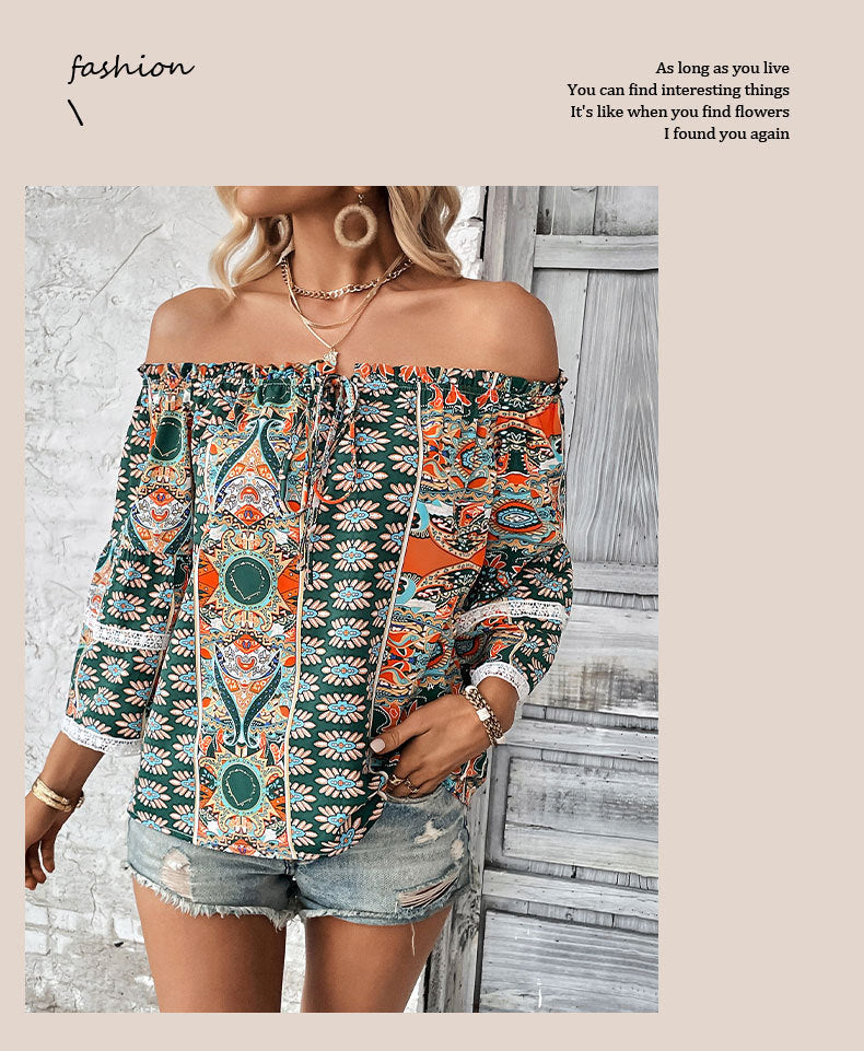Modische Damenbluse mit floralem Print
