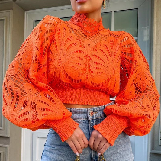 Orangefarbenes Spitzen-Hollow-out-Top
