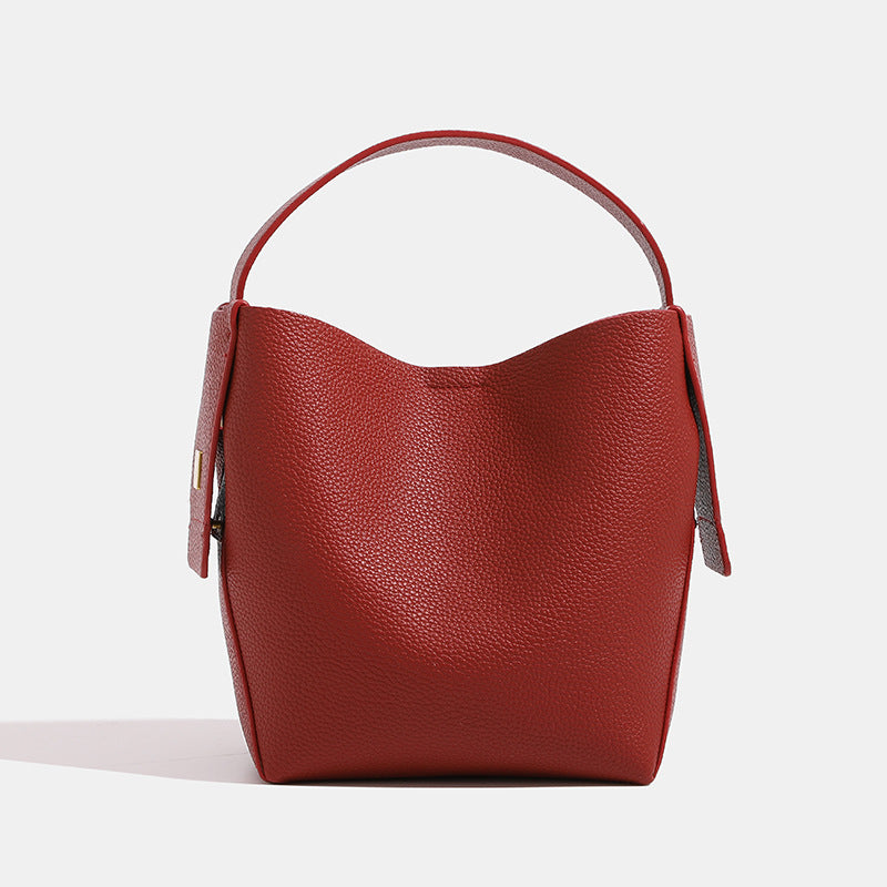 Elegante Damenhandtasche mit innovativer Textur