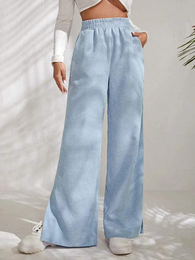 Hose mit hoher Taille und Cordstoff