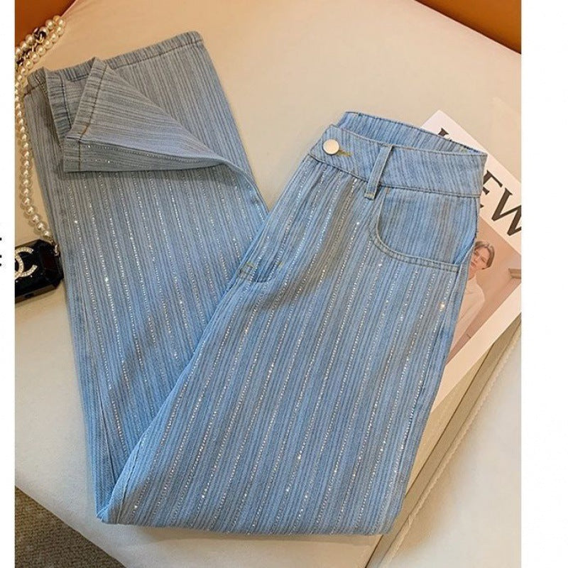 Hellblaue Damenjeans mit hoher Taille