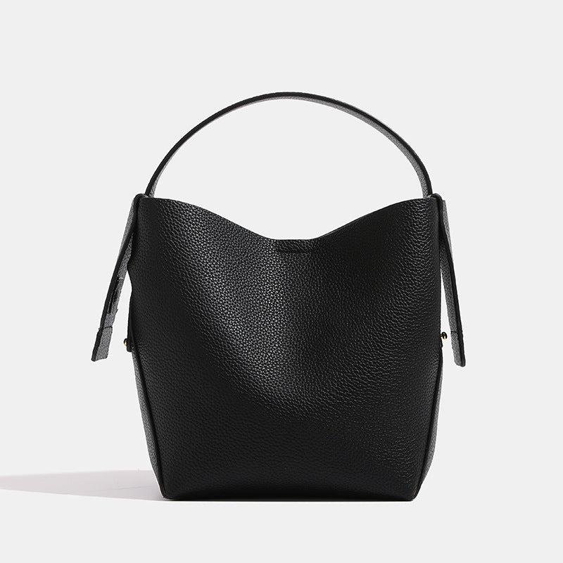 Elegante Damenhandtasche mit innovativer Textur