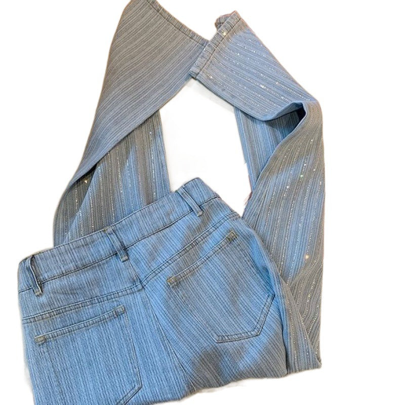 Hellblaue Damenjeans mit hoher Taille