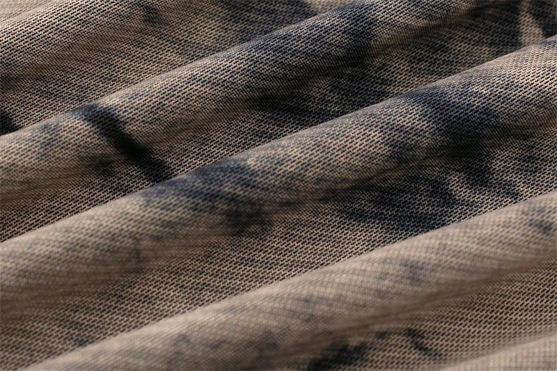 Faltenbesetztes Langarmkleid mit schlankem Druck aus Seidennetz