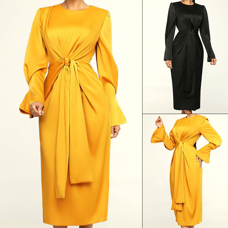 Modisches Damenkleid mit Rundhalsausschnitt und langen Ärmeln