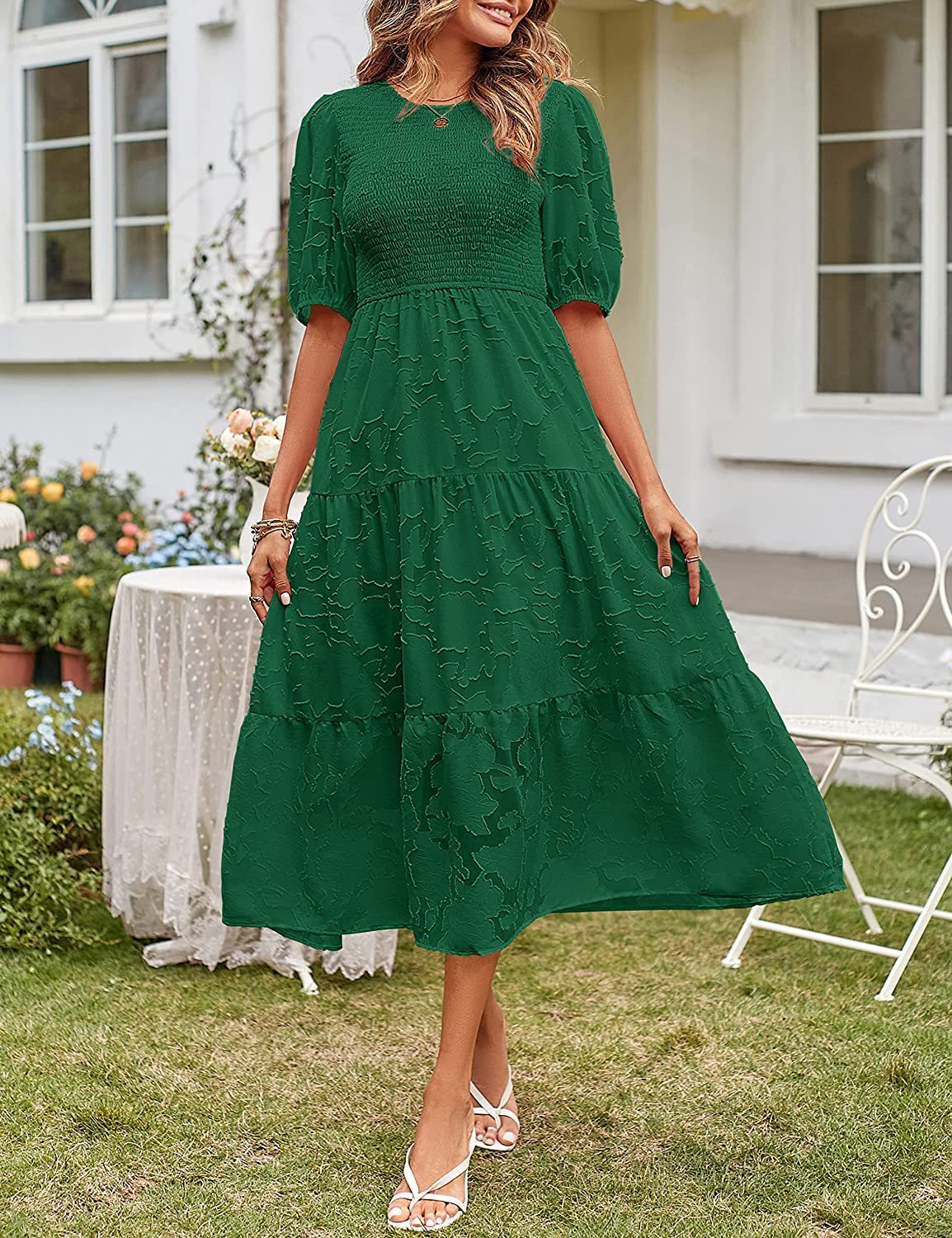 Gefältetes Ballonärmel-Lagenblumenkleid