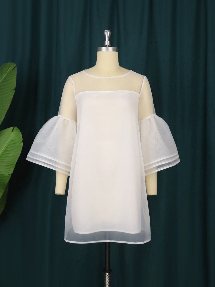 Süßes Netzkleid für trendige Damenbekleidung