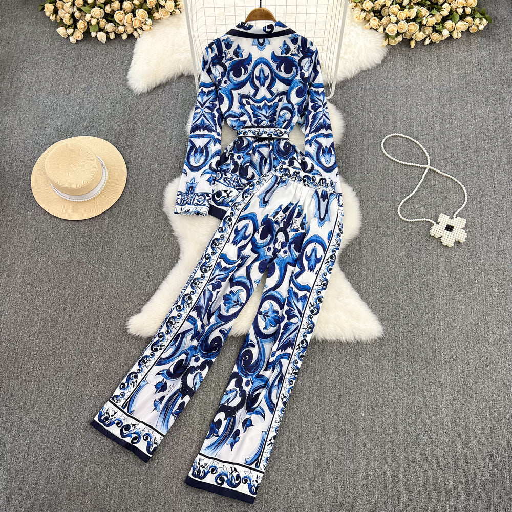 Damenmode Gerade Hose aus Matel-Seidenstoff in Blau