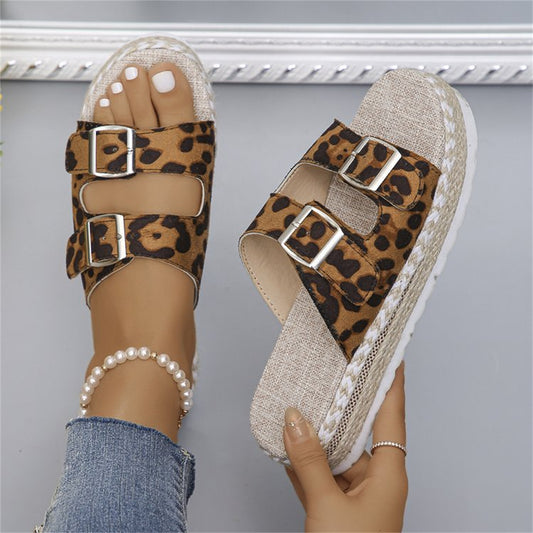 Sommer-Sandalen mit Doppel-Schnalle und Leopardenmuster