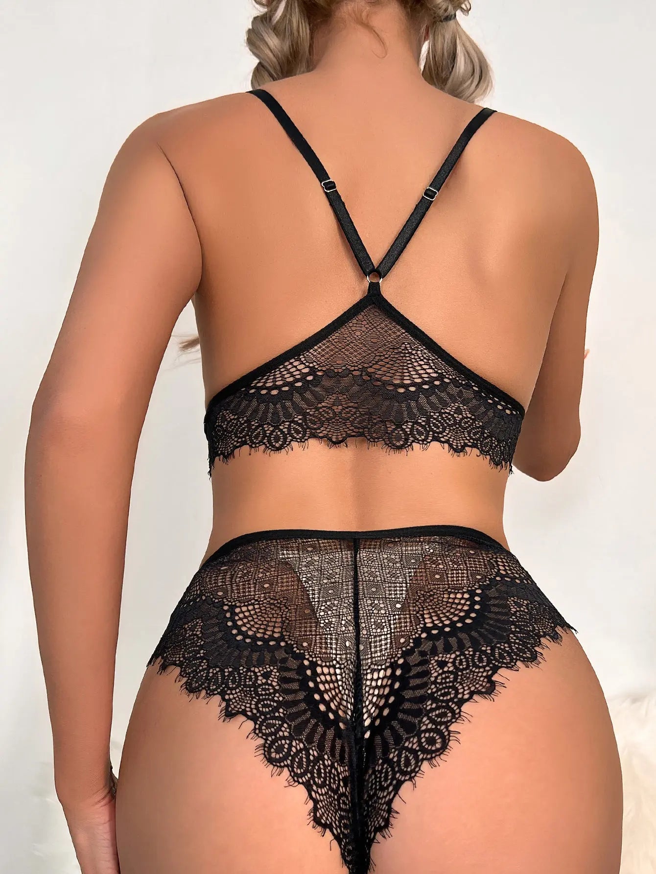 Verführerisches Sommer-Dessous-Set in Schwarz