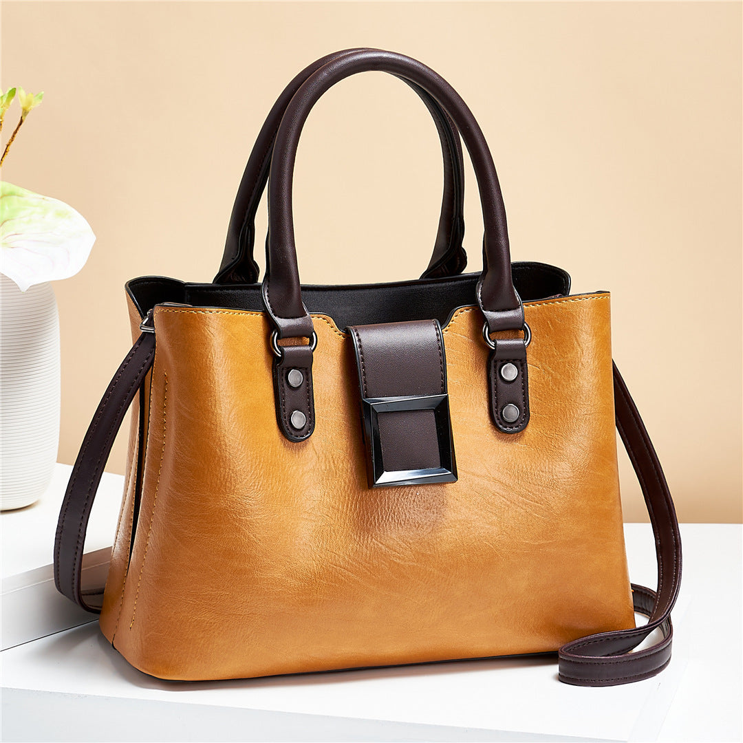 Damen Schultertasche mit großer Schnalle