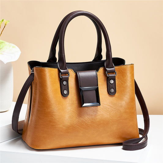 Damen Schultertasche mit großer Schnalle